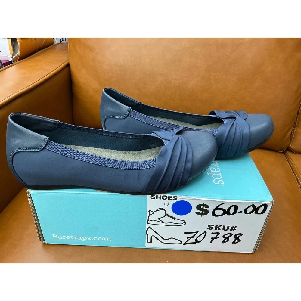 Baretraps Marcie Flats Womens 9 Navy Memory Foam Pleated Round Toe